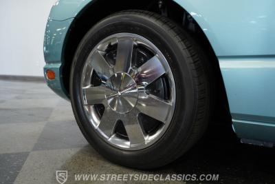 2002 Ford Thunderbird