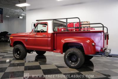 1976 Ford F-100 Custom Cab 4X4