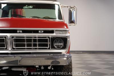 1976 Ford F-100 Custom Cab 4X4