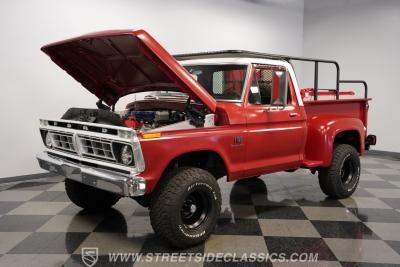 1976 Ford F-100 Custom Cab 4X4