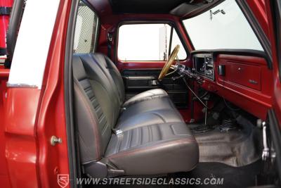 1976 Ford F-100 Custom Cab 4X4