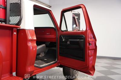 1976 Ford F-100 Custom Cab 4X4