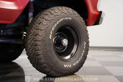 1976 Ford F-100 Custom Cab 4X4