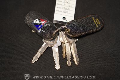 1976 Ford F-100 Custom Cab 4X4