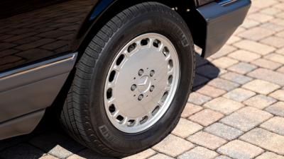 1991 Mercedes - Benz 560 SEC