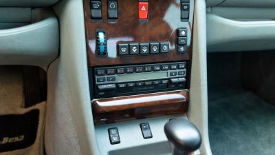 1991 Mercedes - Benz 560 SEC