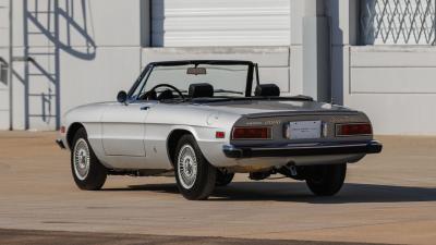 1974 Alfa Romeo 2000 Spider Veloce