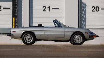 1974 Alfa Romeo 2000 Spider Veloce