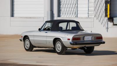 1974 Alfa Romeo 2000 Spider Veloce