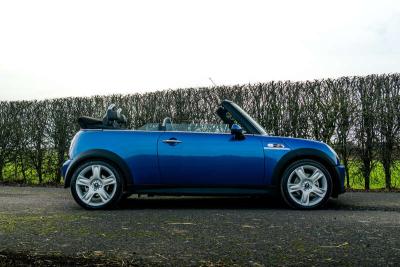 2005 Mini COOPER S