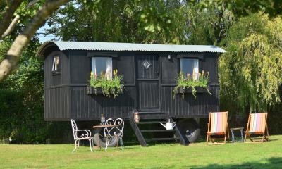 2017 Shepherds Hut Artisan Shepherds Huts