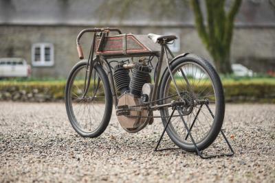 1915 Harley Davidson Showroom Replica