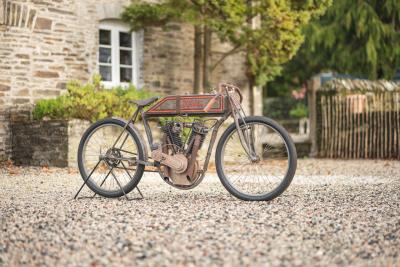 1915 Harley Davidson Showroom Replica