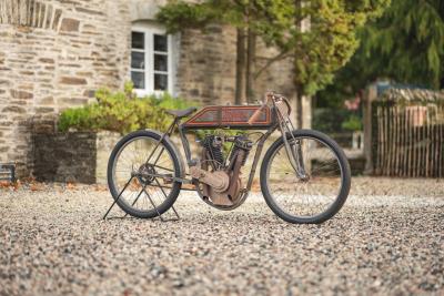 1915 Harley Davidson Showroom Replica