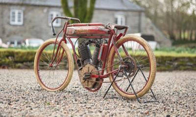 1915 Indian Showroom Replica