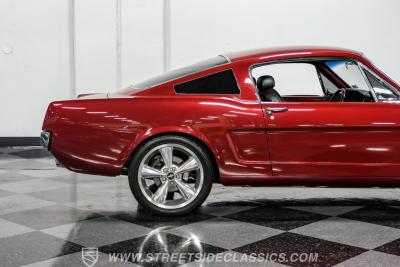 1965 Ford Mustang Fastback Restomod