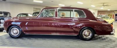 1975 Rolls - Royce Phantom VI