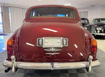 1975 Rolls - Royce Phantom VI