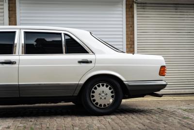 1984 Mercedes - Benz 500 SEL (Armoured)