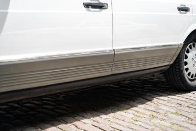 1984 Mercedes - Benz 500 SEL (Armoured)