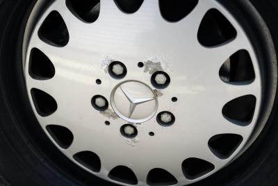 1984 Mercedes - Benz 500 SEL (Armoured)