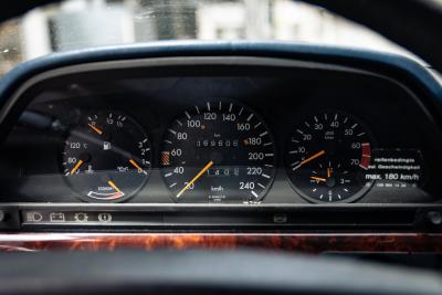 1984 Mercedes - Benz 500 SEL (Armoured)