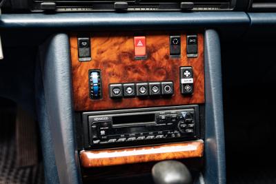 1984 Mercedes - Benz 500 SEL (Armoured)