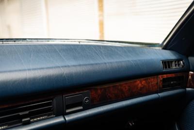 1984 Mercedes - Benz 500 SEL (Armoured)