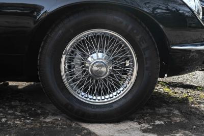 1974 Jaguar E-Type Series III (Commemorative Edition)