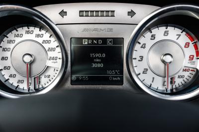 2011 Mercedes - Benz SLS 63 AMG Roadster