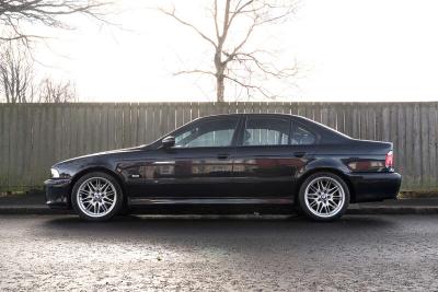 2001 BMW M5