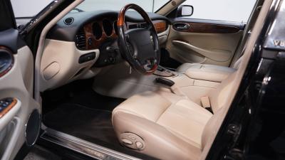 2003 Jaguar XJR R1 Supercharged