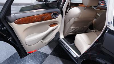 2003 Jaguar XJR R1 Supercharged