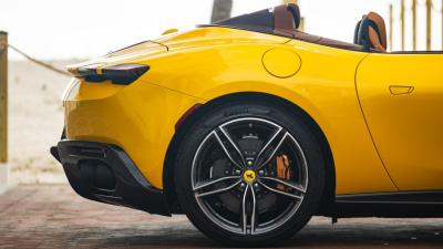 2024 Ferrari ROMA SPIDER