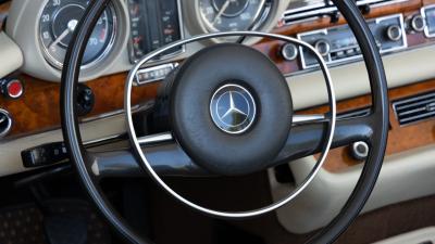 1971 Mercedes - Benz 280 SE 3.5 CABRIOLET
