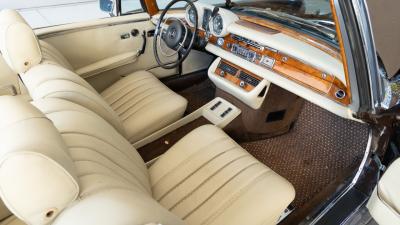 1971 Mercedes - Benz 280 SE 3.5 CABRIOLET