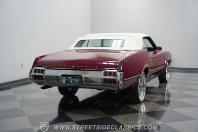 1972 Oldsmobile Cutlass Supreme Convertible