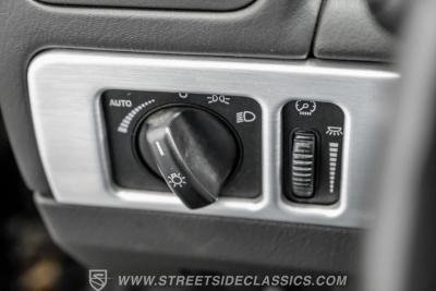 2002 Ford Thunderbird