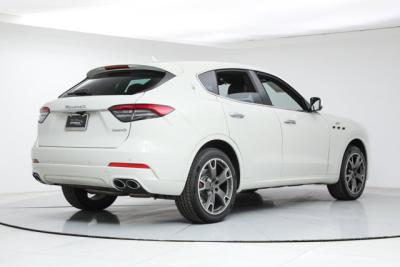 2023 Maserati Levante