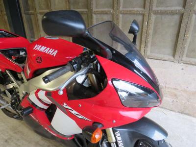 2001 Yamaha YZF-R1