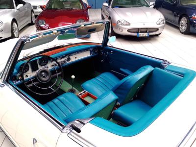 1965 Mercedes - Benz 230 SL Pagode