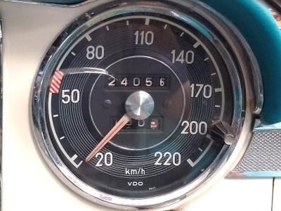 1965 Mercedes - Benz 230 SL Pagode