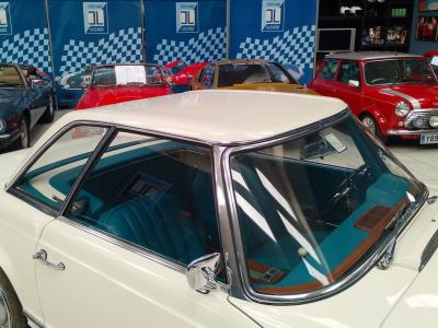 1965 Mercedes - Benz 230 SL Pagode