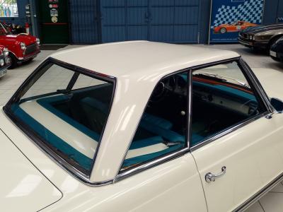 1965 Mercedes - Benz 230 SL Pagode