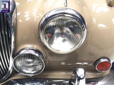 1969 Daimler V8 SALOON