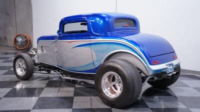 1932 Ford 3-Window Coupe