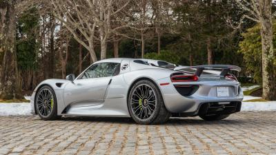 2015 Porsche 918 Spyder