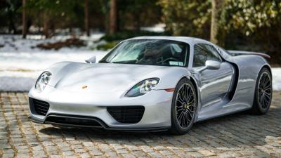 2015 Porsche 918 Spyder