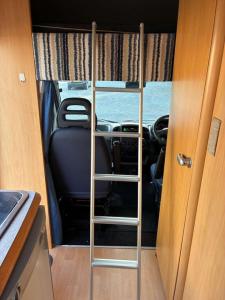 2005 Fiat DUCATO LUNAR CHAMP 4 BERTH MOTORCARAVAN