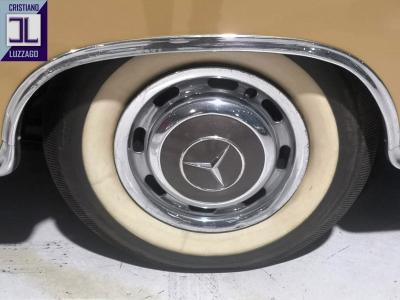 1959 Mercedes - Benz 220S Cabriolet